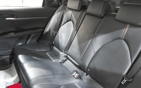 Toyota Camry, 2018 год, 2 899 000 рублей, 27 фотография