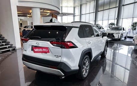 Toyota RAV4, 2024 год, 4 177 000 рублей, 5 фотография