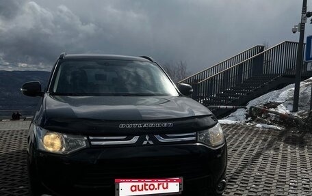 Mitsubishi Outlander III рестайлинг 3, 2012 год, 1 500 000 рублей, 2 фотография