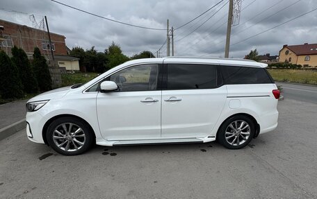KIA Carnival III, 2018 год, 3 200 000 рублей, 3 фотография
