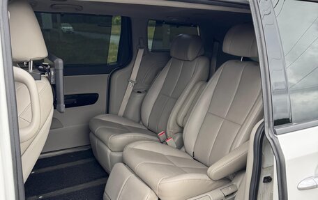 KIA Carnival III, 2018 год, 3 200 000 рублей, 10 фотография