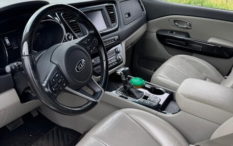 KIA Carnival III, 2018 год, 3 200 000 рублей, 9 фотография