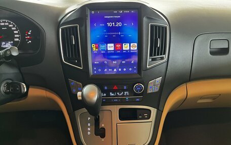Hyundai H-1 II рестайлинг, 2020 год, 2 998 000 рублей, 3 фотография