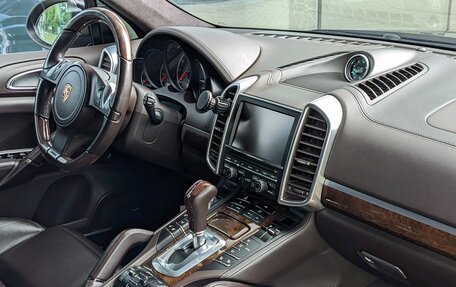 Porsche Cayenne III, 2011 год, 2 250 000 рублей, 10 фотография