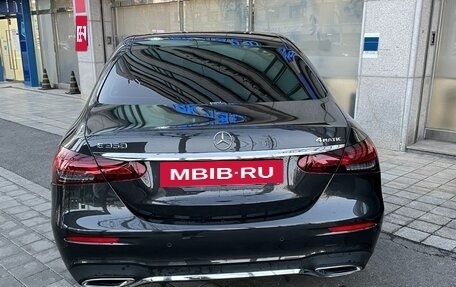 Mercedes-Benz E-Класс, 2022 год, 4 149 000 рублей, 7 фотография