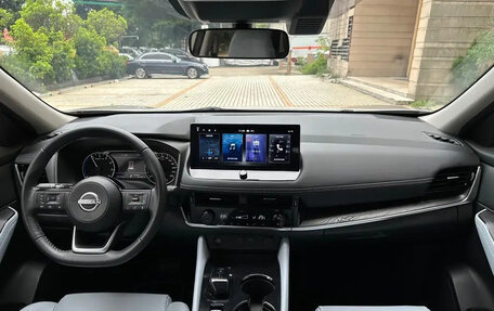 Nissan X-Trail, 2022 год, 2 200 000 рублей, 14 фотография