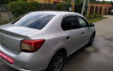 Renault Logan II, 2016 год, 850 000 рублей, 14 фотография