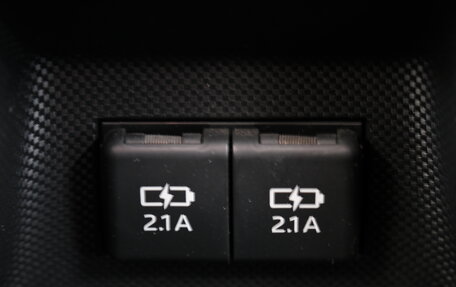 Daihatsu Rocky, 2020 год, 1 639 000 рублей, 26 фотография