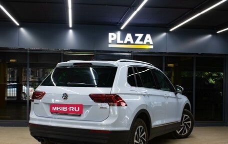Volkswagen Tiguan II, 2018 год, 2 649 000 рублей, 4 фотография