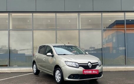 Renault Sandero II рестайлинг, 2015 год, 599 000 рублей, 2 фотография