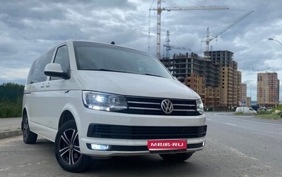 Volkswagen Caravelle T6 рестайлинг, 2018 год, 3 130 000 рублей, 1 фотография