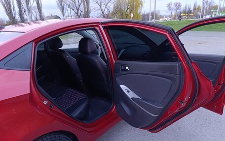 Hyundai Solaris II рестайлинг, 2011 год, 880 000 рублей, 8 фотография