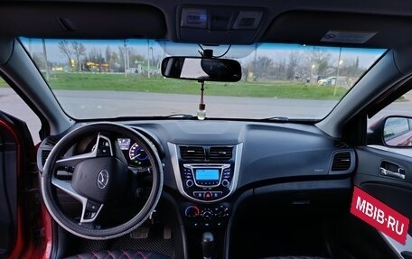 Hyundai Solaris II рестайлинг, 2011 год, 880 000 рублей, 16 фотография