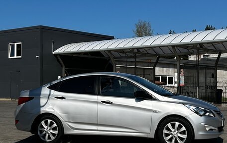Hyundai Solaris II рестайлинг, 2015 год, 615 000 рублей, 4 фотография