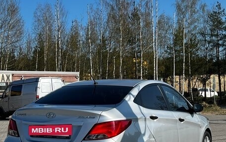Hyundai Solaris II рестайлинг, 2015 год, 615 000 рублей, 5 фотография