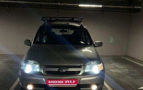 Chevrolet Niva I рестайлинг, 2010 год, 460 000 рублей, 2 фотография