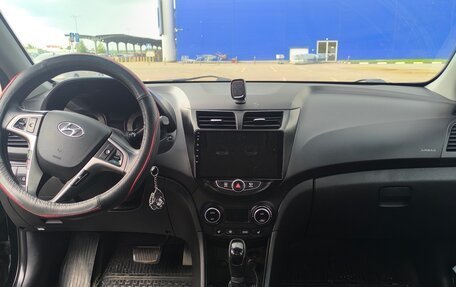 Hyundai Solaris II рестайлинг, 2016 год, 1 000 000 рублей, 13 фотография
