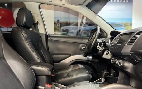Mitsubishi Outlander III рестайлинг 3, 2012 год, 1 595 000 рублей, 9 фотография