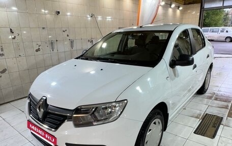 Renault Logan II, 2019 год, 940 000 рублей, 12 фотография