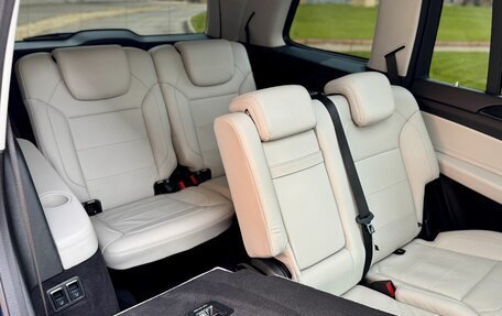 Mercedes-Benz GLS, 2017 год, 4 600 000 рублей, 29 фотография