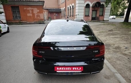 Volvo S90 II рестайлинг, 2017 год, 3 050 000 рублей, 3 фотография