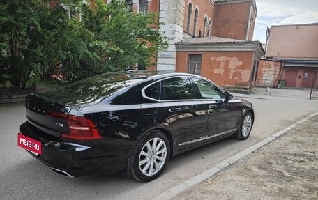 Volvo S90 II рестайлинг, 2017 год, 3 050 000 рублей, 5 фотография
