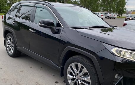 Toyota RAV4, 2020 год, 3 800 000 рублей, 3 фотография