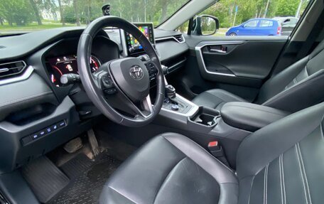 Toyota RAV4, 2020 год, 3 800 000 рублей, 6 фотография