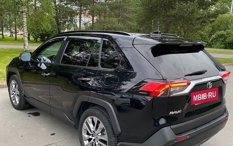 Toyota RAV4, 2020 год, 3 800 000 рублей, 4 фотография