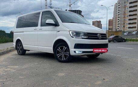 Volkswagen Caravelle T6 рестайлинг, 2018 год, 3 130 000 рублей, 3 фотография