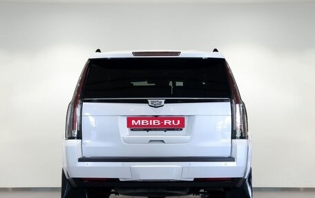 Cadillac Escalade IV, 2016 год, 3 990 000 рублей, 4 фотография