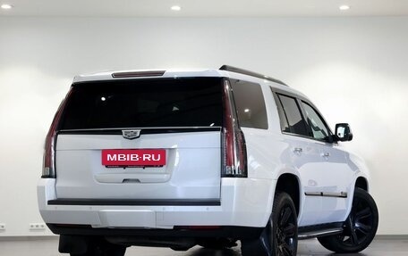 Cadillac Escalade IV, 2016 год, 3 990 000 рублей, 3 фотография