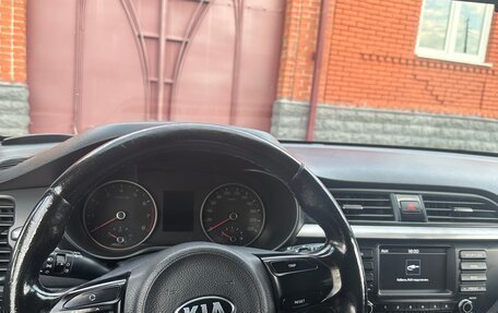 KIA Rio IV, 2018 год, 1 250 000 рублей, 5 фотография