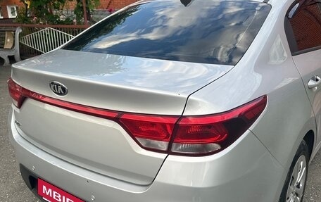 KIA Rio IV, 2018 год, 1 250 000 рублей, 3 фотография