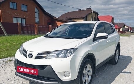 Toyota RAV4, 2013 год, 1 599 000 рублей, 2 фотография