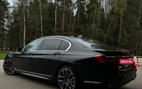 BMW 7 серия, 2017 год, 4 400 000 рублей, 3 фотография