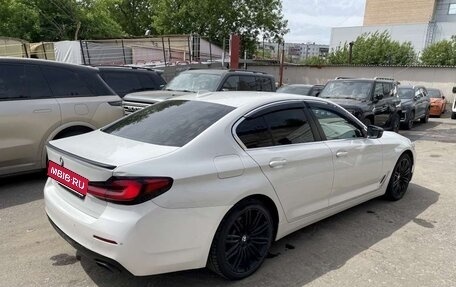 BMW 5 серия, 2021 год, 3 242 000 рублей, 3 фотография