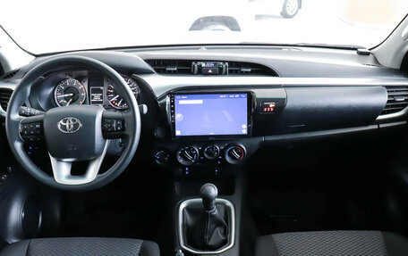 Toyota Hilux VIII, 2024 год, 7 632 000 рублей, 8 фотография
