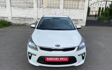 KIA Rio IV, 2019 год, 1 350 000 рублей, 2 фотография
