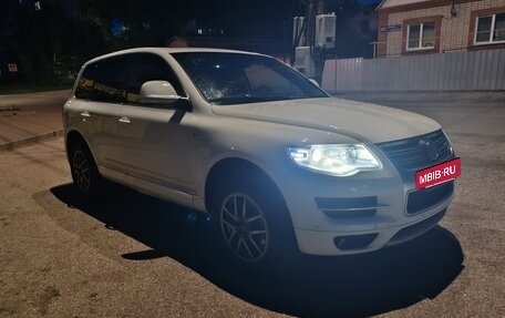 Volkswagen Touareg III, 2008 год, 1 050 000 рублей, 2 фотография