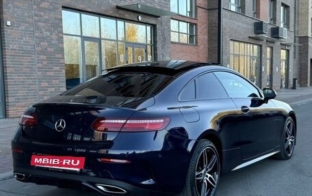 Mercedes-Benz E-Класс, 2018 год, 4 350 000 рублей, 3 фотография