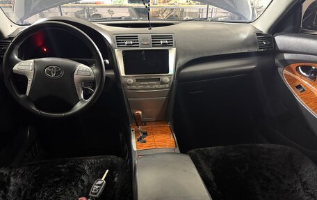 Toyota Camry, 2011 год, 1 550 000 рублей, 5 фотография