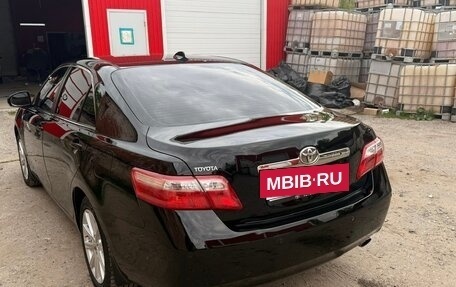 Toyota Camry, 2011 год, 1 550 000 рублей, 4 фотография
