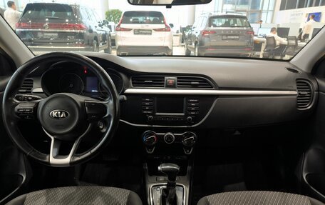KIA Rio IV, 2018 год, 1 050 000 рублей, 18 фотография