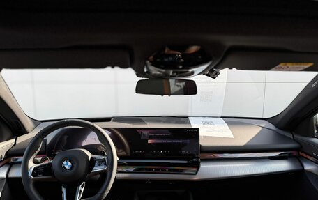 BMW 5 серия, 2024 год, 8 700 000 рублей, 13 фотография