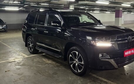 Toyota Land Cruiser 200, 2020 год, 7 490 000 рублей, 6 фотография