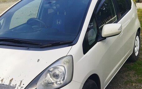 Honda Fit III, 2008 год, 750 000 рублей, 2 фотография
