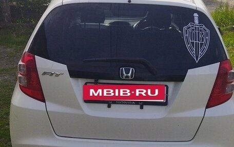 Honda Fit III, 2008 год, 750 000 рублей, 6 фотография