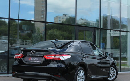 Toyota Camry, 2021 год, 3 358 000 рублей, 2 фотография