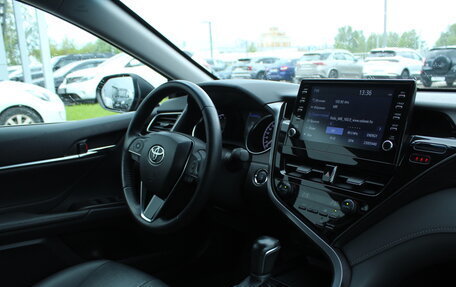 Toyota Camry, 2021 год, 3 358 000 рублей, 7 фотография